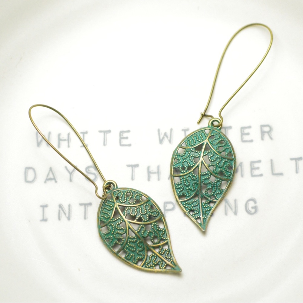 Boho Vintage Effect Swirly Leaf Drop Earrings - Picture 1 of 5